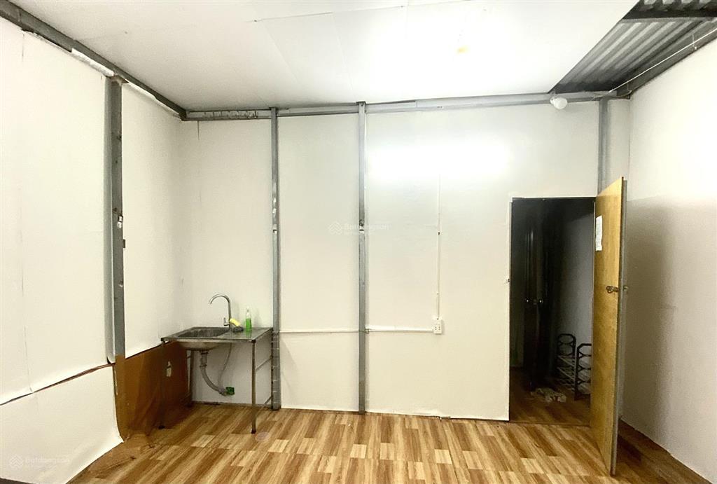 Tặng 500k khi thuê phòng trọ 15m2 tại 23 ngách 40 ngõ 79 cầu giấy, 2,8 triệu vnd