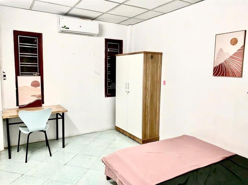 Tặng 500k khi ở, cho thuê phòng khép kín tại 14b ngách 5/17/4, trần thái tông, 2,8tr, 15 m2