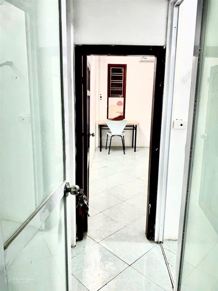 Tặng 500k khi ở, cho thuê phòng khép kín tại 14b ngách 5/17/4, trần thái tông, 2,8tr, 15 m2