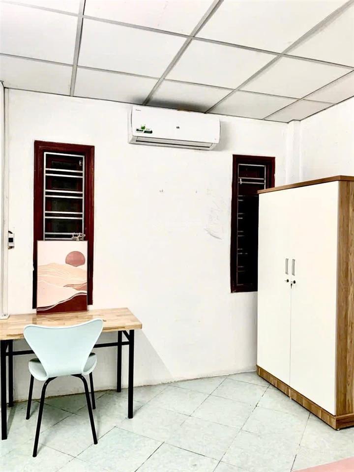 Tặng 500k khi ở, cho thuê phòng khép kín tại 14b ngách 5/17/4, trần thái tông, 2,8tr, 15 m2