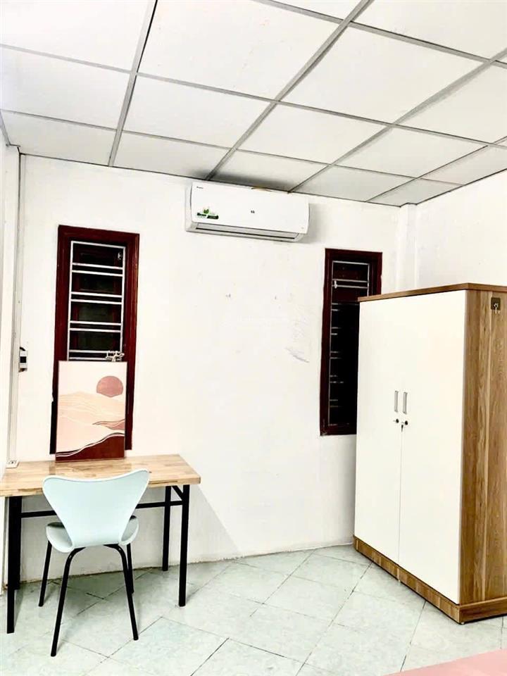Tặng 500k khi ở, cho thuê phòng khép kín tại 14b ngách 5/17/4, trần thái tông, 2,8tr, 15 m2