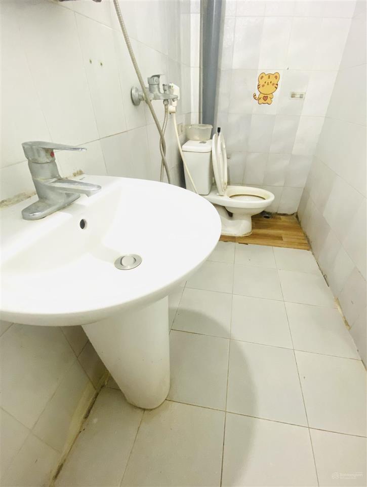 Tặng 500k khi chuyển vào cho thuê phòng trọ 15m2 tại cầu giấy, giá cực chất 2,4 triệu