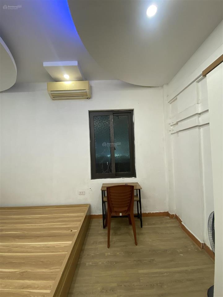 Cho thuê phòng trọ 15m2 tại 14 ngõ 45 trần thái tông, giá 2,8 triệu