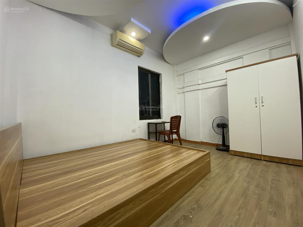 Cho thuê phòng trọ 15m2 tại 14 ngõ 45 trần thái tông, giá 2,8 triệu