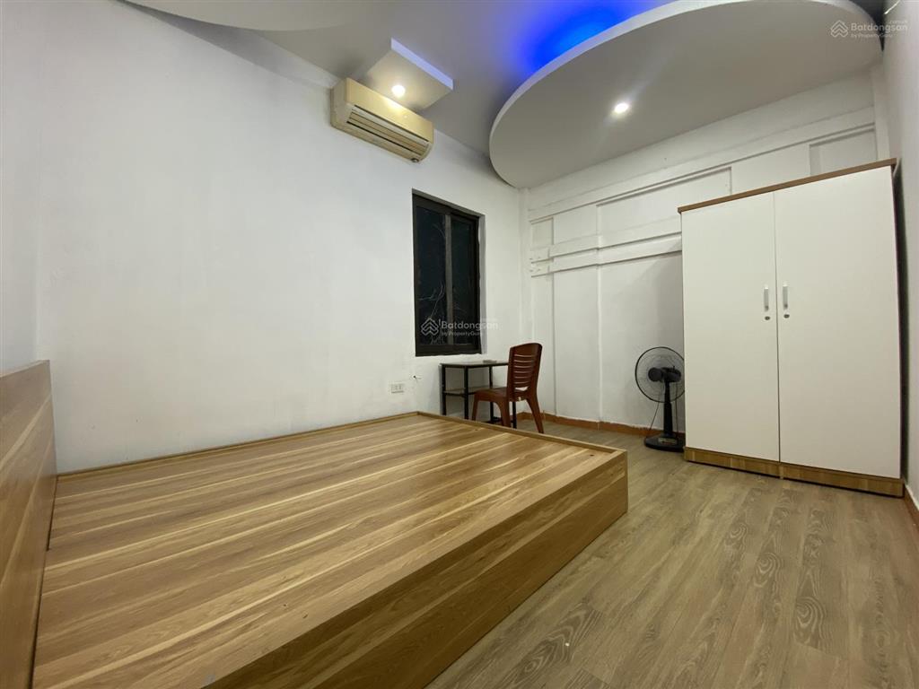 Cho thuê phòng trọ 15m2 tại 14 ngõ 45 trần thái tông, giá 2,8 triệu