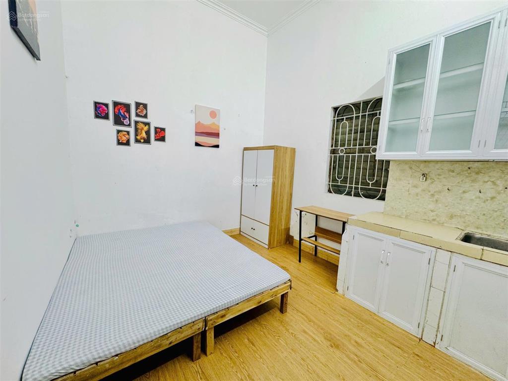 Cho thuê nhà trọ đẹp xuất sắc tại số 23 ngách 40 ngõ 79 cầu giấy, 2,6 triệu, 15m2