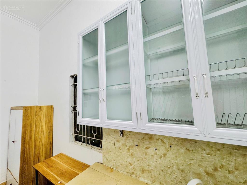 Cho thuê nhà trọ đẹp xuất sắc tại số 23 ngách 40 ngõ 79 cầu giấy, 2,6 triệu, 15m2