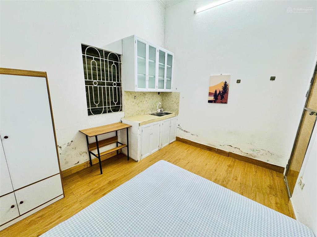 Cho thuê nhà trọ đẹp xuất sắc tại số 23 ngách 40 ngõ 79 cầu giấy, 2,6 triệu, 15m2