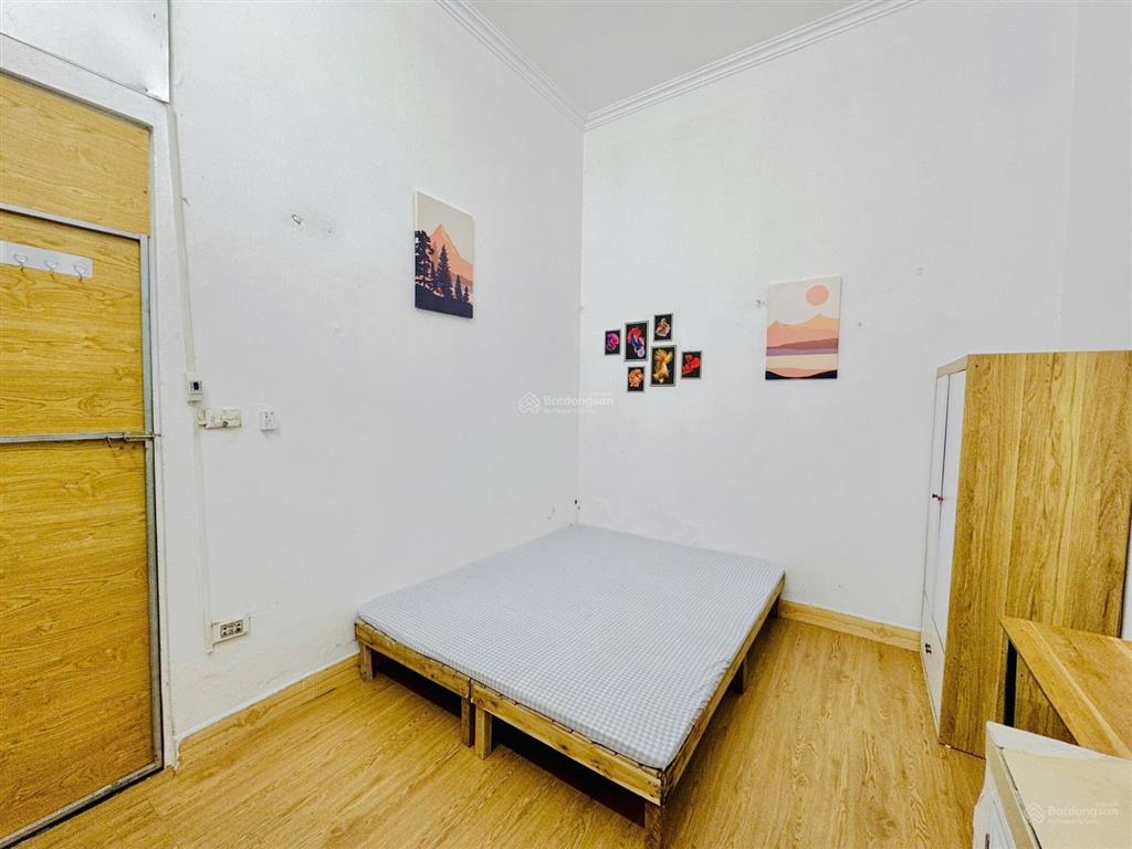 Cho thuê nhà trọ đẹp xuất sắc tại số 23 ngách 40 ngõ 79 cầu giấy, 2,6 triệu, 15m2