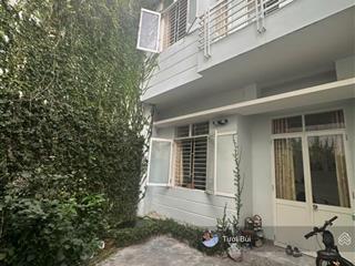 Hiếm còn sót lại căn nhà đẹp 2 tầng hướng đông hẻm dã tượng cách biển 500m dt60.8m2 giá chỉ 3tỷ200