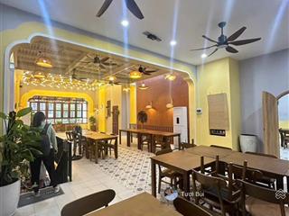 Cho thuê nhà nguyên căn 2 tầng đường trịnh phong khu phố hàn, diện tích 210m2 ngang 6m