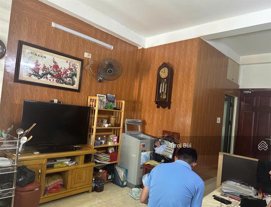 Có căn nhà giá 6 tỷ 700 triệu, chủ nhà có việc cần bán