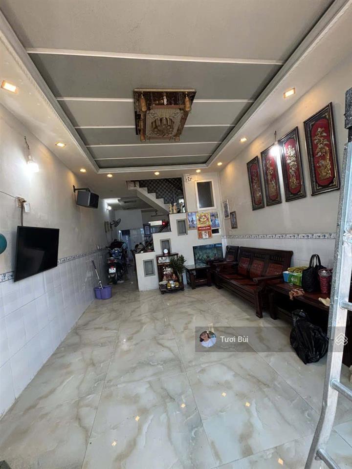 Nhà 2 tầng phố tây hạ giá 800 triệu bán nhanh chỉ còn 6 tỷ 700tr, dt 62m2 ngang 4,2m đường rộng 3m