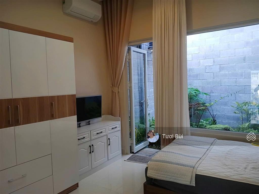 Nhà đẹp chỉ 2tỷ 400 triệu . vị trí đẹp ra biển 400500m tại phước tường thông võ thị sáu dt 75m