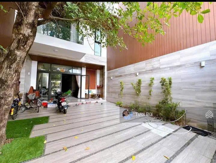Hạ 6tỷ biệt thự 3 tầng đẹp mặt tiền đường lê quý đôn p.nha trang dt 188m, ngang 7m cách biển 400m