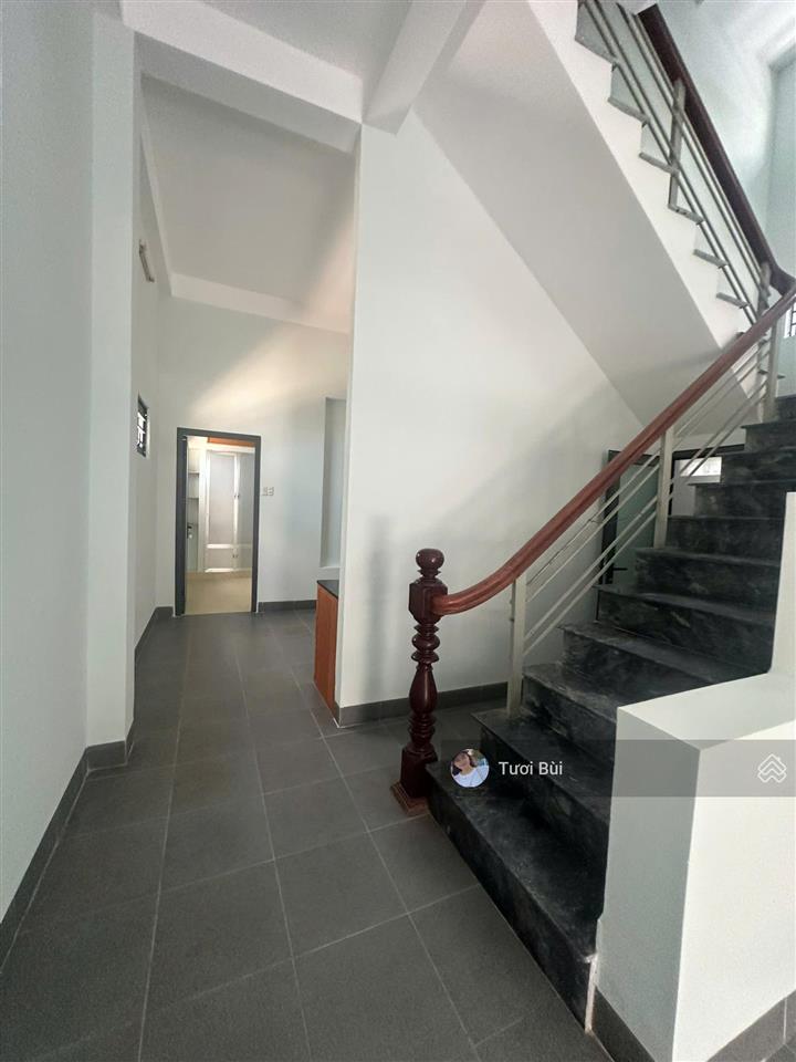 Cho thuê nhà nguyên căn, căn góc 3 tầng khu phố tây dt 75m, có 5 phòng ngủ, 2 wc, giá 15 triệu