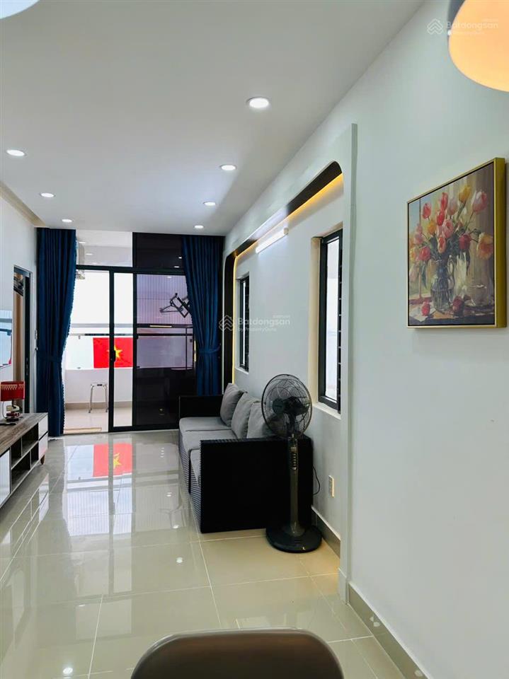 Cho thuê góc napoleon gần biển hòn chồng 3 pn, 2wc. view biển, tầng cao, full nội thất, giá 14 tr