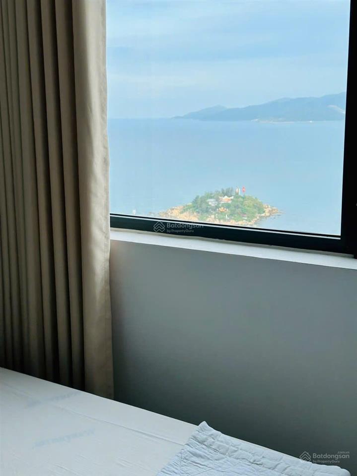 Cho thuê góc napoleon gần biển hòn chồng 3 pn, 2wc. view biển, tầng cao, full nội thất, giá 14 tr