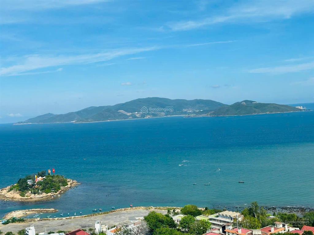 Cho thuê góc napoleon gần biển hòn chồng 3 pn, 2wc. view biển, tầng cao, full nội thất, giá 14 tr