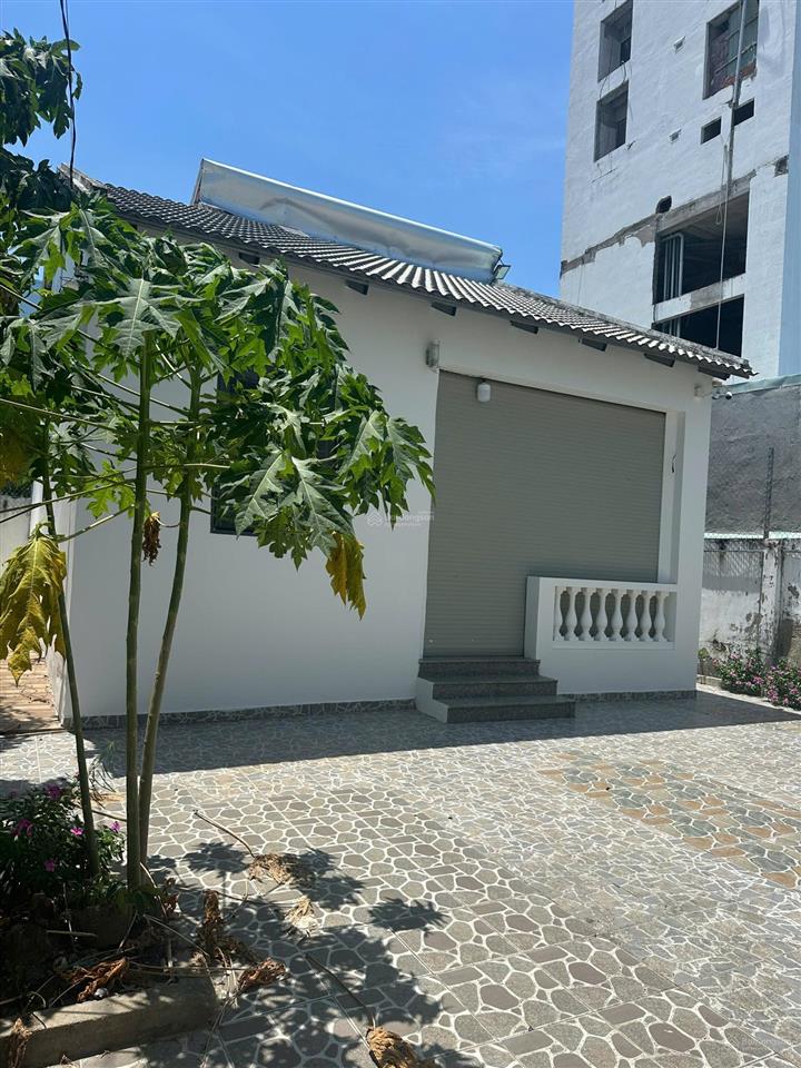 Hạ sâu 2,2 tỷ bán đất tặng nhà cấp 4 dt 148m gần biển ba làng phù hợp xây căn hộ, biệt thự,nhà vườn