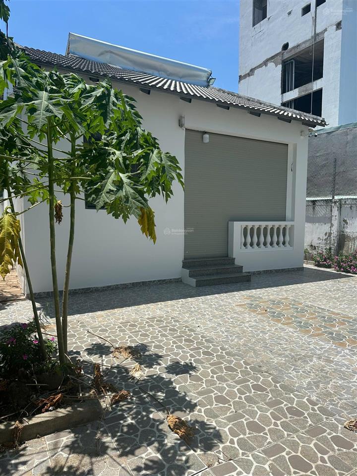 Hạ sâu 2,2 tỷ bán đất tặng nhà cấp 4 dt 148m gần biển ba làng phù hợp xây căn hộ, biệt thự,nhà vườn