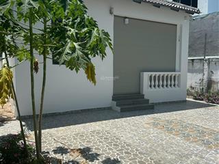 Hạ sâu 2,2 tỷ bán đất tặng nhà cấp 4 dt 148m gần biển ba làng phù hợp xây căn hộ, biệt thự,nhà vườn