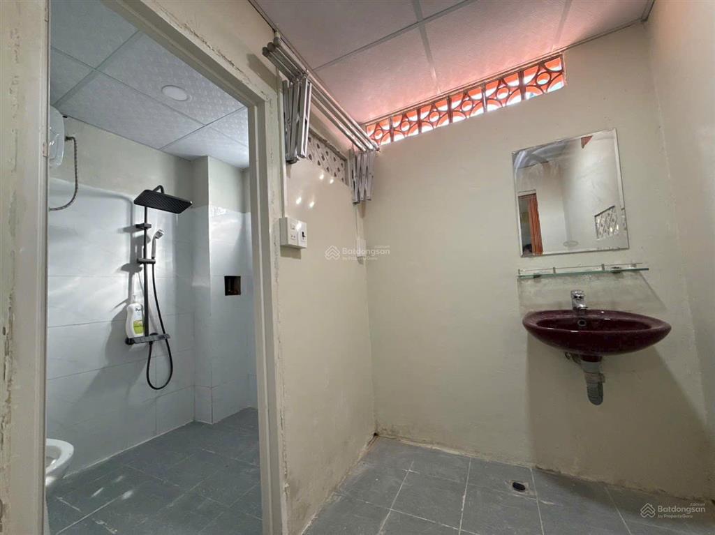 Bán nhà hẻm thống nhất dt 34m2 chỉ 1 tỷ 890tr, tt thành phố nhà trang. cách biển 10 phút đi bộ