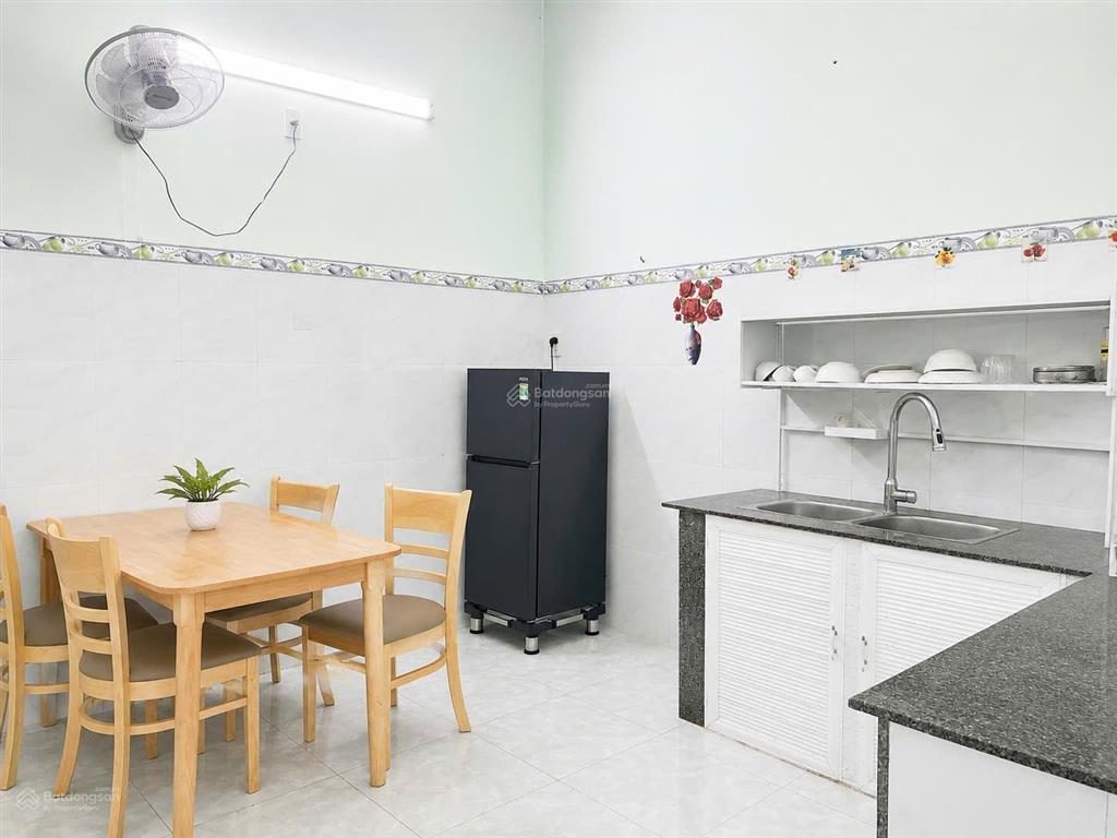 Cho thuê nhà full nội thất hòn xện bắc nha trang dt 80m 3pn giá chỉ 8 triệu/ tháng,cách biển 500m