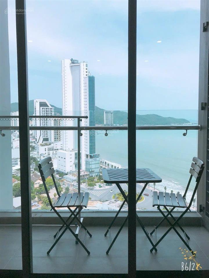 Bán căn hộ scenia bay mặt biển nha trang, căn hộ hiếm có cạnh biển có sổ hồng dt dt 64m giá 4 tỷ200