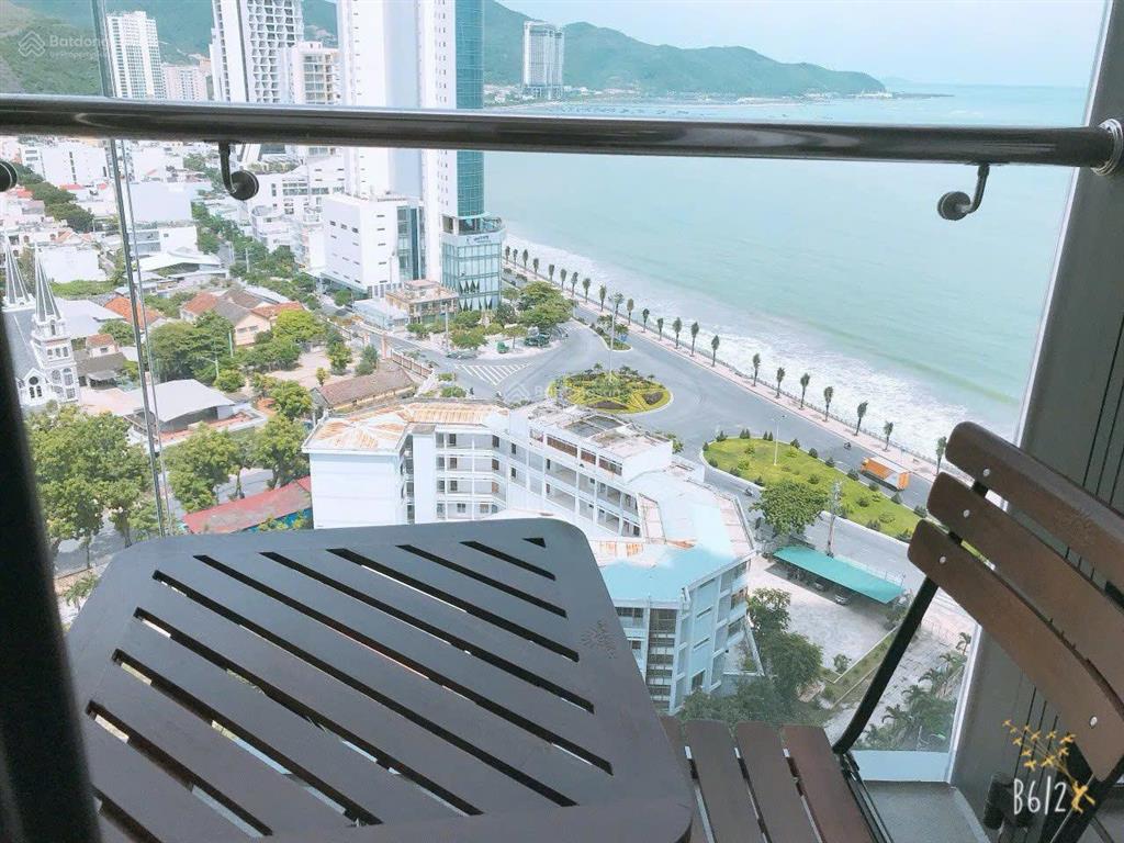 Bán căn hộ scenia bay mặt biển nha trang, căn hộ hiếm có cạnh biển có sổ hồng dt dt 64m giá 4 tỷ200