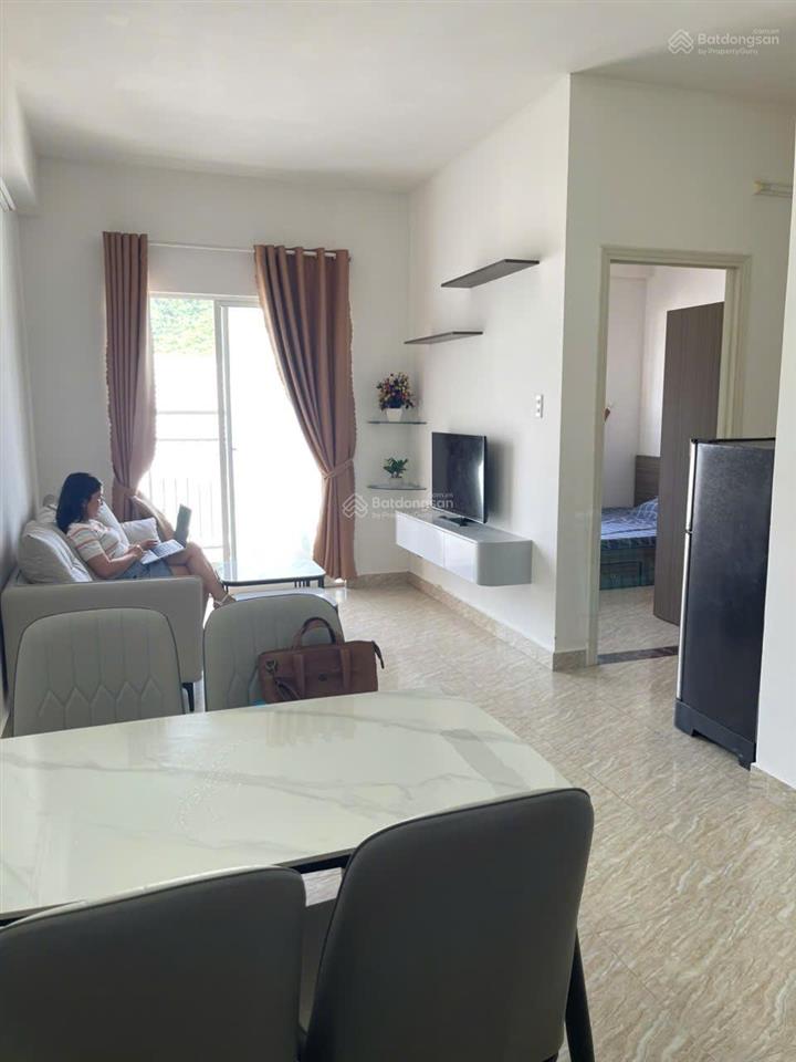 Hạ 200 triệu bán nhanh trong tuần căn cc hoàng quân nha trang dt 55m view ngoài giá còn 1 tỷ 850
