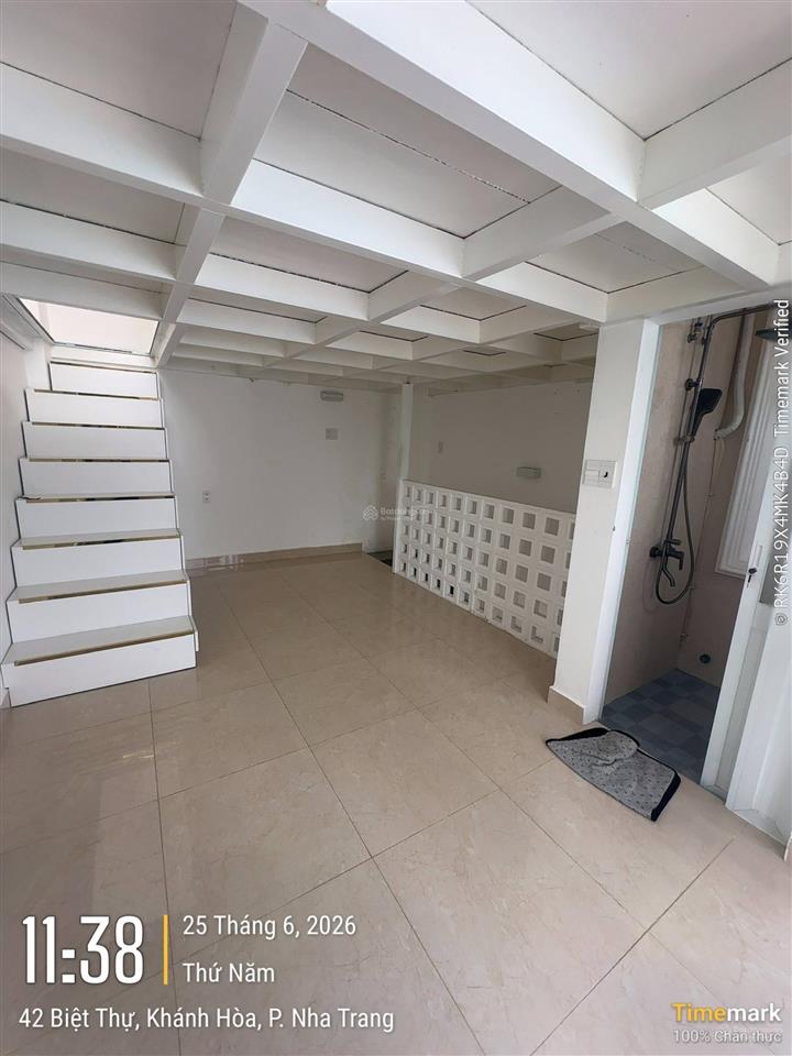 Hạ giá sâu chỉ còn 3 tỷ 900 triệu bán nhà phố tây đường biệt thự nha trang đường 6m dt 23m2