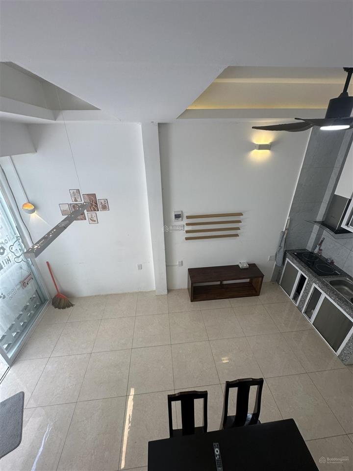 Hạ giá sâu chỉ còn 3 tỷ 900 triệu bán nhà phố tây đường biệt thự nha trang đường 6m dt 23m2