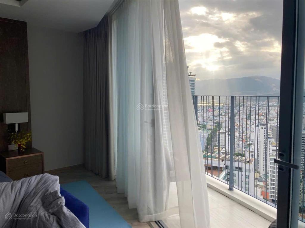 Giảm thêm 100tr bán căn panorama (rẽ quạt rộng), dt 41m2 tầng cao view thấy biển giá bằng view phố