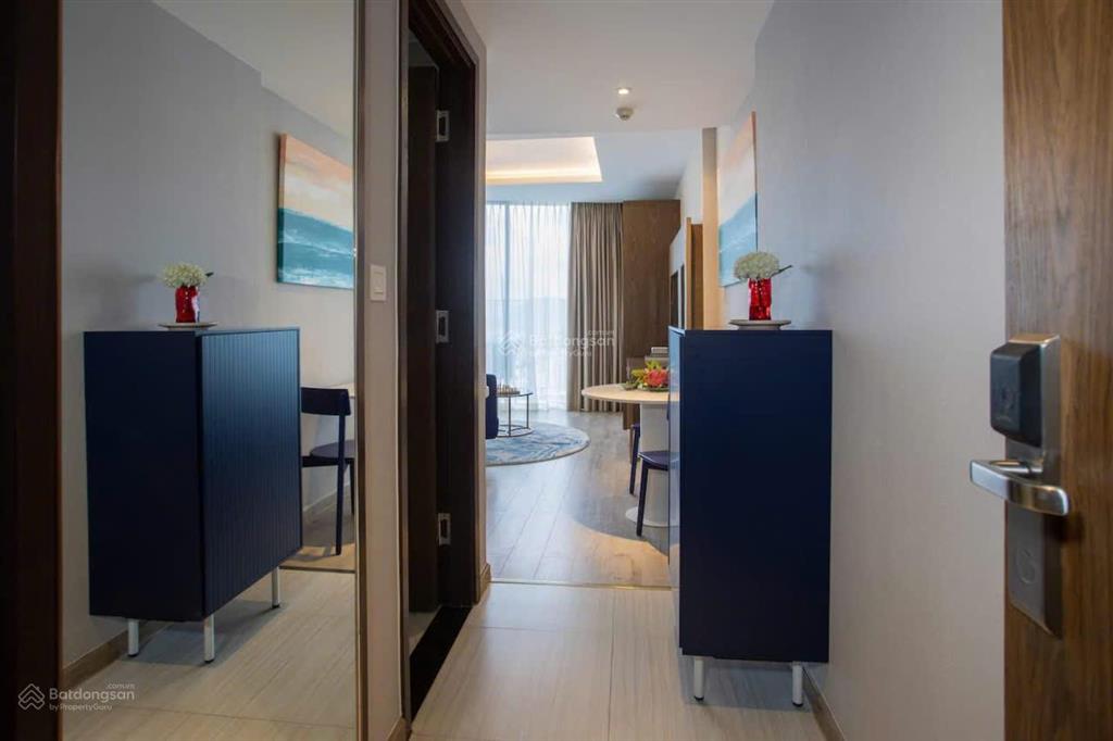 Giảm thêm 100tr bán căn panorama (rẽ quạt rộng), dt 41m2 tầng cao view thấy biển giá bằng view phố