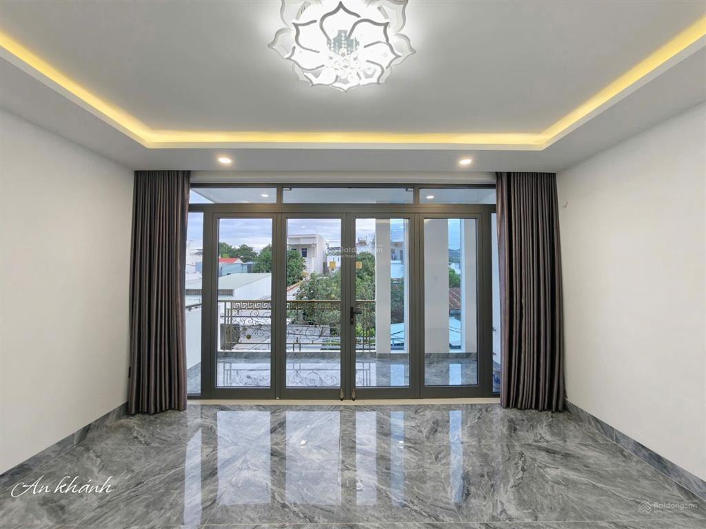 Cho thuê nhà đẹp 2 tầng full nội thất dt 180m 3 phòng ngủ vĩnh thạnh nha trang giá 7 triệu
