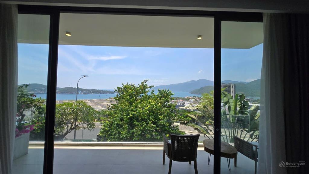 Cho thuê villa phố biển, khu biệt thự ocean front anh nguyễn view biển, dt 420m2 có 4pn