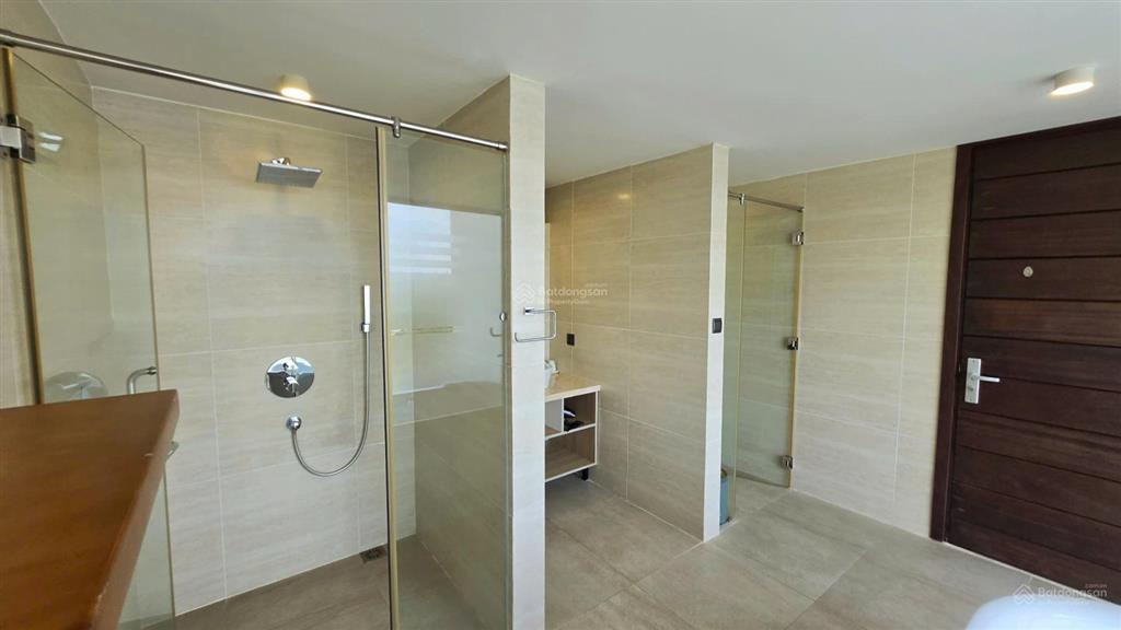 Cho thuê villa phố biển, khu biệt thự ocean front anh nguyễn view biển, dt 420m2 có 4pn