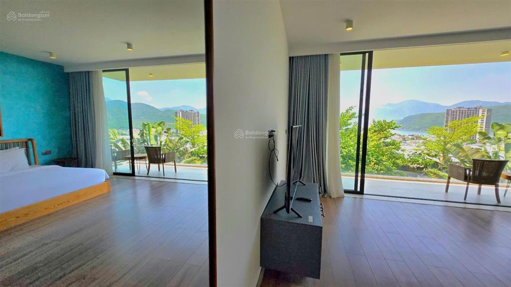 Cho thuê villa phố biển, khu biệt thự ocean front anh nguyễn view biển, dt 420m2 có 4pn