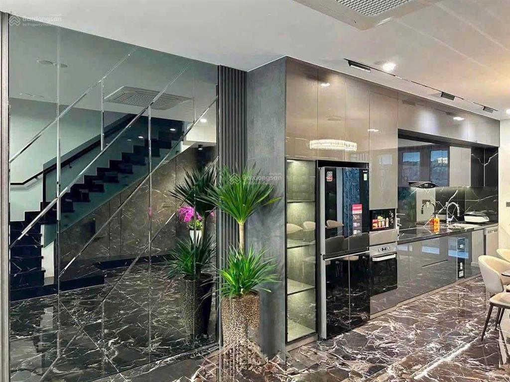 Giảm mạnh 500 triệu chỉ còn 8,5 tỷ, căn luxury kđt mỹ gia gói 8 sẵn hđ thuê 40tr/tháng