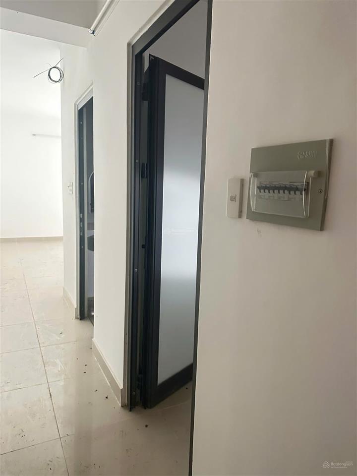 Bán căn napoleon 2 phòng ngủ, dt 55m, view xéo biển, giá bán nhanh
