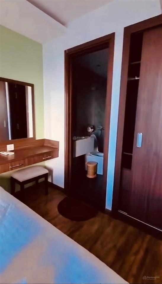 Bán căn hộ khách sạn virgo nha trang cách biển 200m,dt 60m2,có 2 phòng ngủ ,giá 4ty500.view ngoài