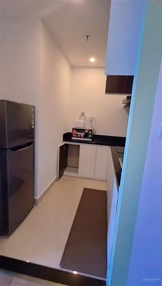 Bán căn hộ khách sạn virgo nha trang cách biển 200m,dt 60m2,có 2 phòng ngủ ,giá 4ty500.view ngoài