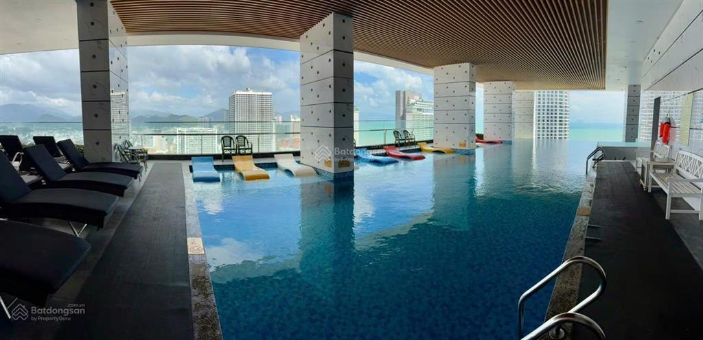 Bán căn hộ khách sạn virgo nha trang cách biển 200m,dt 60m2,có 2 phòng ngủ ,giá 4ty500.view ngoài