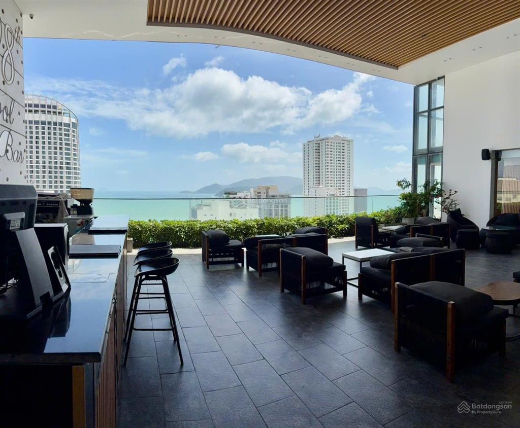 Bán căn hộ khách sạn virgo nha trang cách biển 200m,dt 60m2,có 2 phòng ngủ ,giá 4ty500.view ngoài
