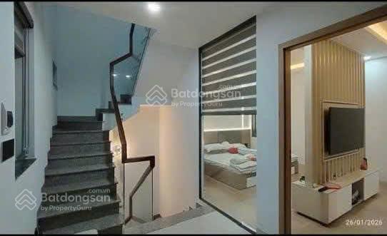 Chỉ 7 tỷ 150 triệu bán nhà đẹp 3 tầng tại phước long nha trang ngang 7m, dt 78m cách biển 1km