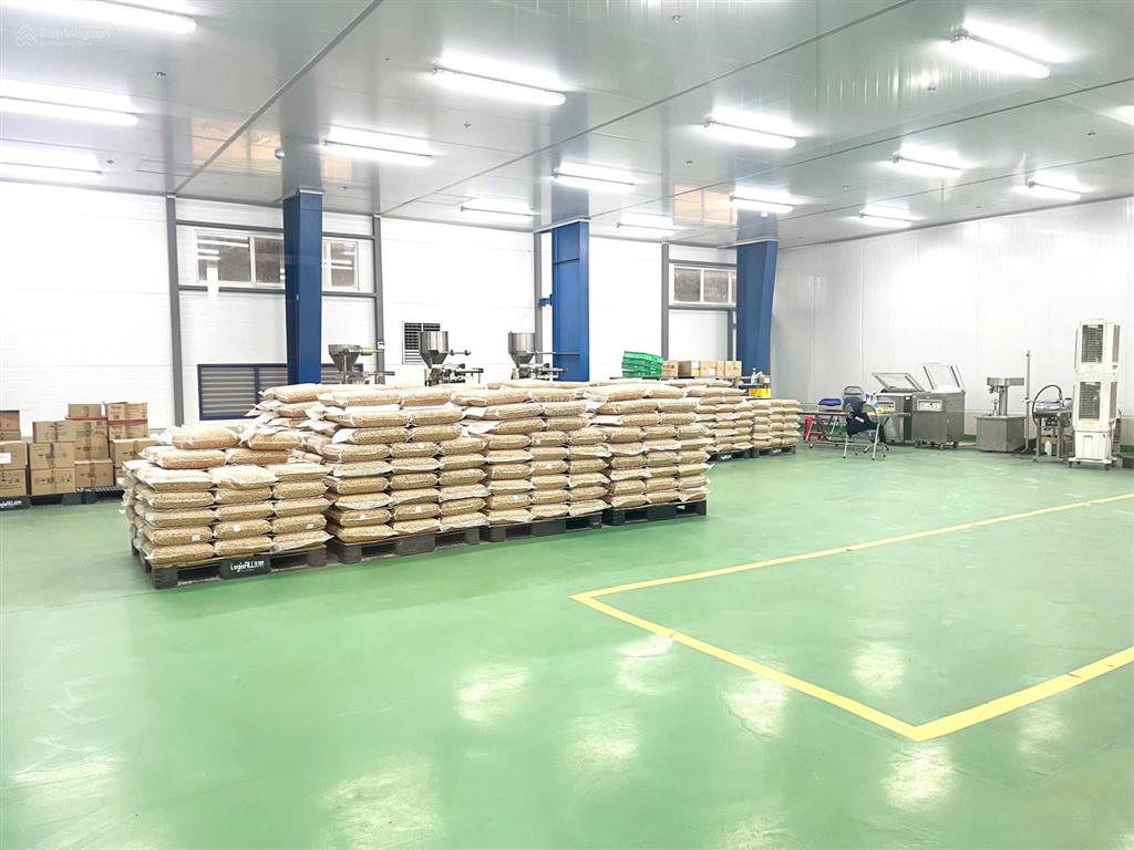 Cho thuê xưởng 4500m2 xã thiện tân, vĩnh cửu đồng nai có pccc, sạch đẹp gía 400tr