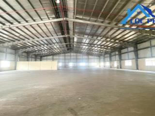 Cho thuê xưởng 2800m2 kcn long khánh đồng nai 275tr