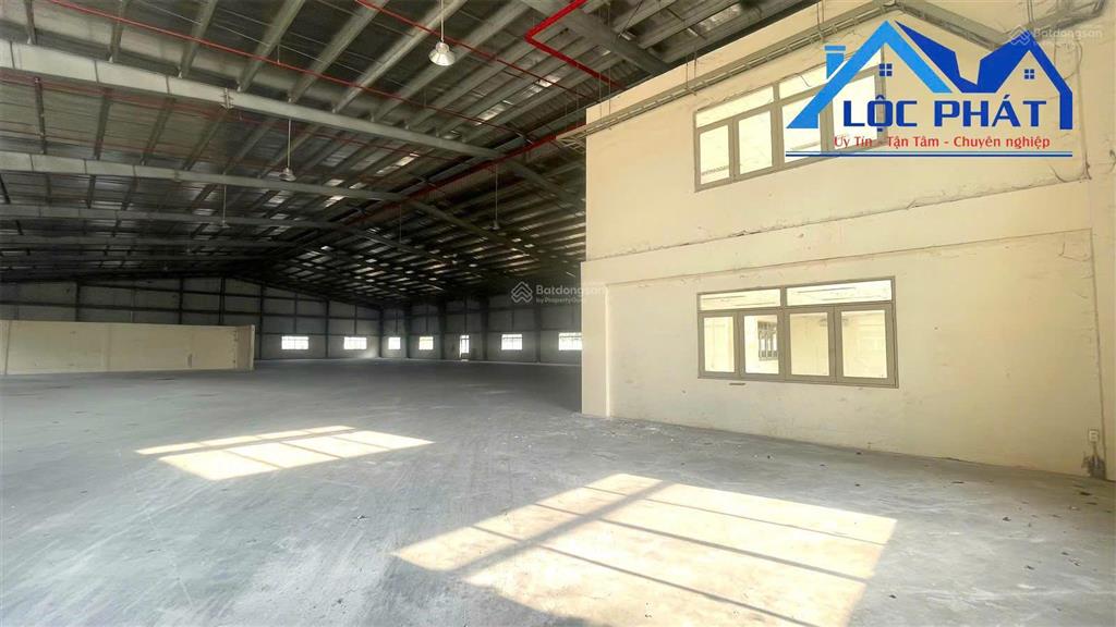 Cho thuê xưởng 2800m2 kcn long khánh đồng nai 275tr