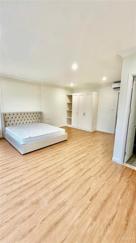 Cho thuê nhà 2 mặt tiền trục đường tương lai vinhomes vũ yên